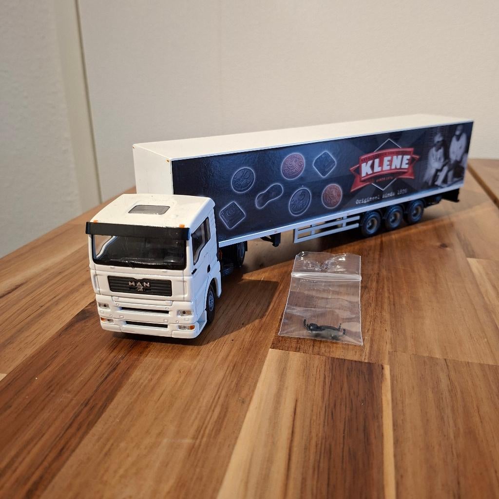 CONRAD/L.TOYS MAN S DIV UITVOERINGEN .TOPSLEEPER MODEL., Verzenden, Zo goed als nieuw, Bus of Vrachtwagen, Lion Toys