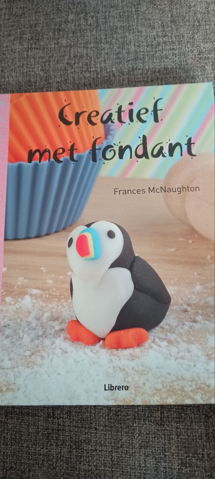 Frances mcnaughton creatief met fondant, Ophalen of Verzenden, Zo goed als nieuw, Taarten, Boek of Tijdschrift