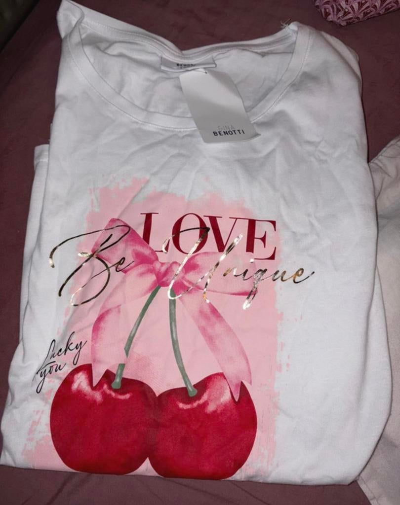 Tshirt nieuw met kersen, Ophalen of Verzenden, Nieuw, Korte mouw