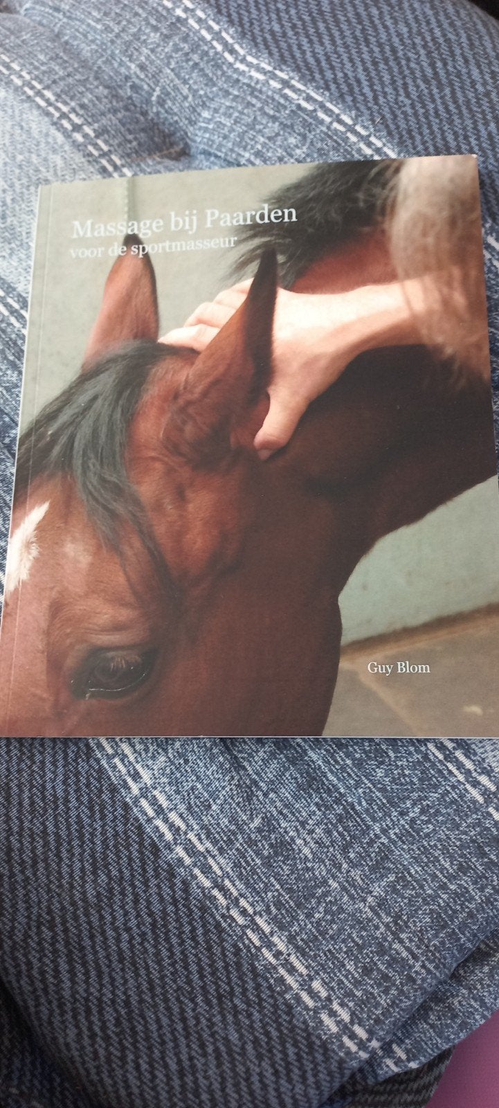 Massage bij paarden, Boeken, Ophalen of Verzenden, Zo goed als nieuw, Paarden of Pony's