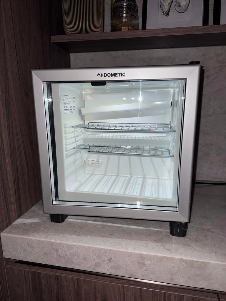 Dometic Minibar Koelkast RH429LDAG, Zonder vriesvak, Ophalen of Verzenden, Minder dan 45 cm, Minder dan 85 cm