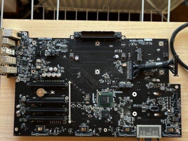Mac Pro logic board / moederbord, Computers en Software, Moederborden, Ophalen, Gebruikt, LGA 1366, DDR3