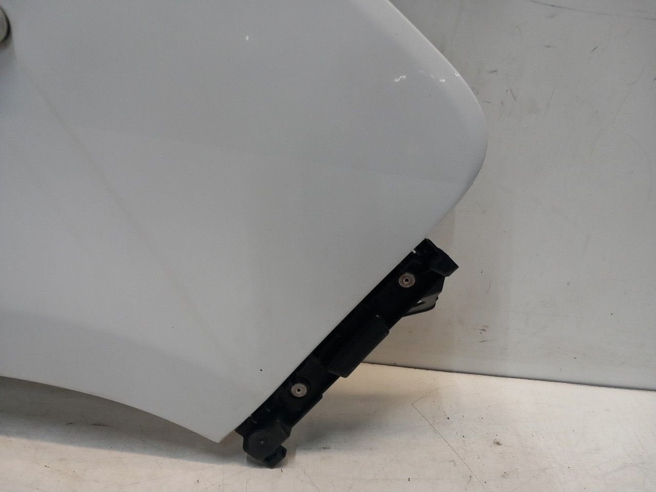 Spatbord rechts voor Opel Vivaro, Onderdelen@venauto.nl, Van der Ven Autorecycling B.V., Gebruikt, Ettenseweg 76, 4706 PB Roosendaal, The Netherlands