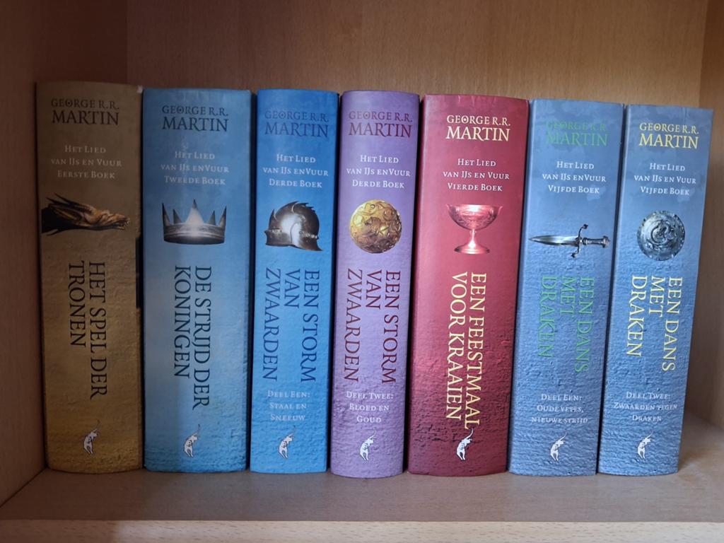 George R R Martin - game of thrones boeken serie Nederlands, Ophalen of Verzenden, Zo goed als nieuw, George R.R. Martin