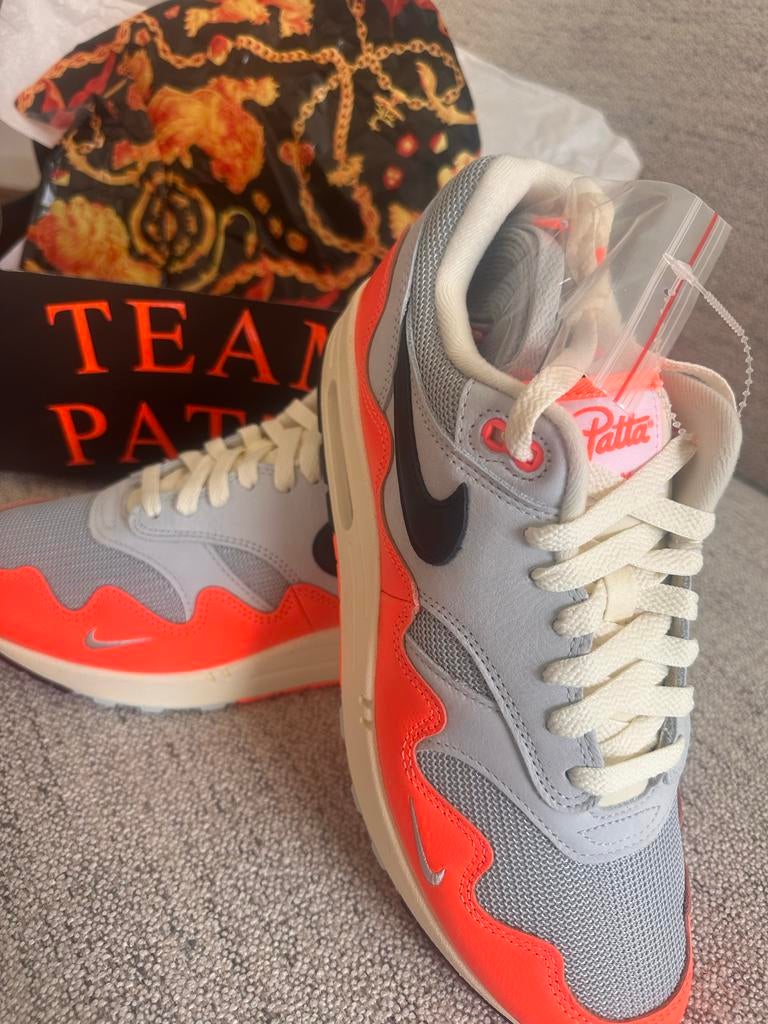 Nike Air Max 1 Hyper Crimson US9/42,5, Ophalen of Verzenden, Nieuw, Overige kleuren, Sneakers of Gympen