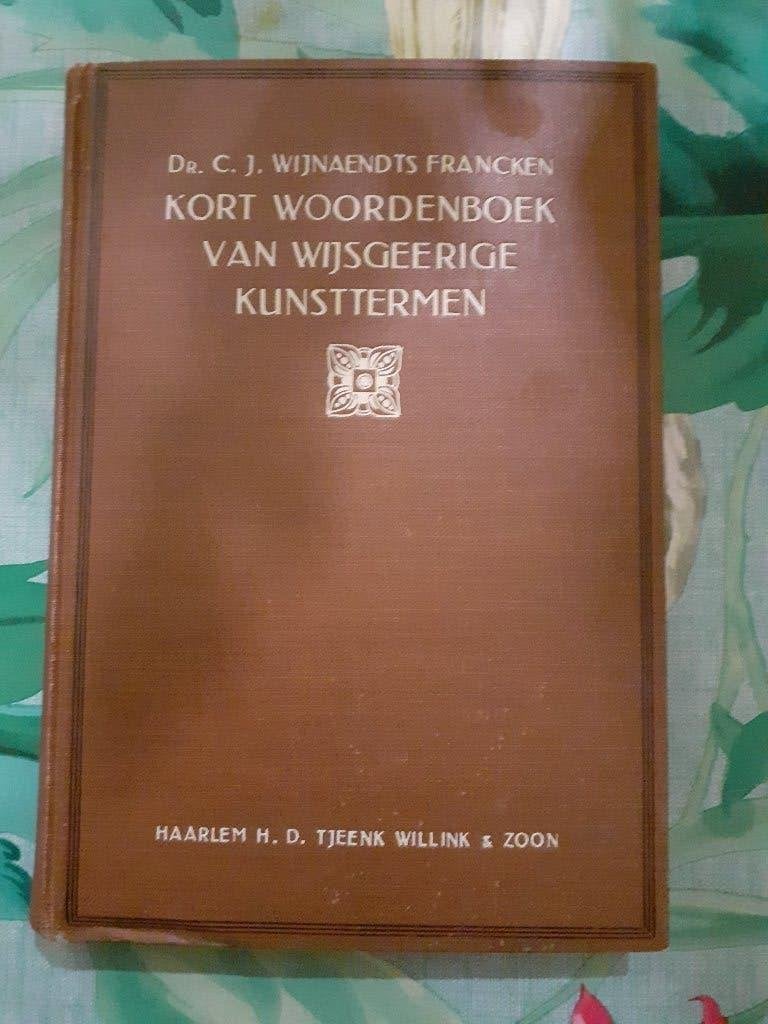 Kort Woordenboek van Wijsgeerige Kunsttermen, Ophalen of Verzenden, Gelezen