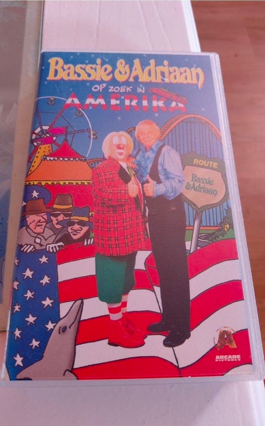 Bassie en Adriaan in Florida VHS Arcade., Cd's en Dvd's, VHS | Kinderen en Jeugd, Ophalen of Verzenden, Gebruikt, Serie, VHS