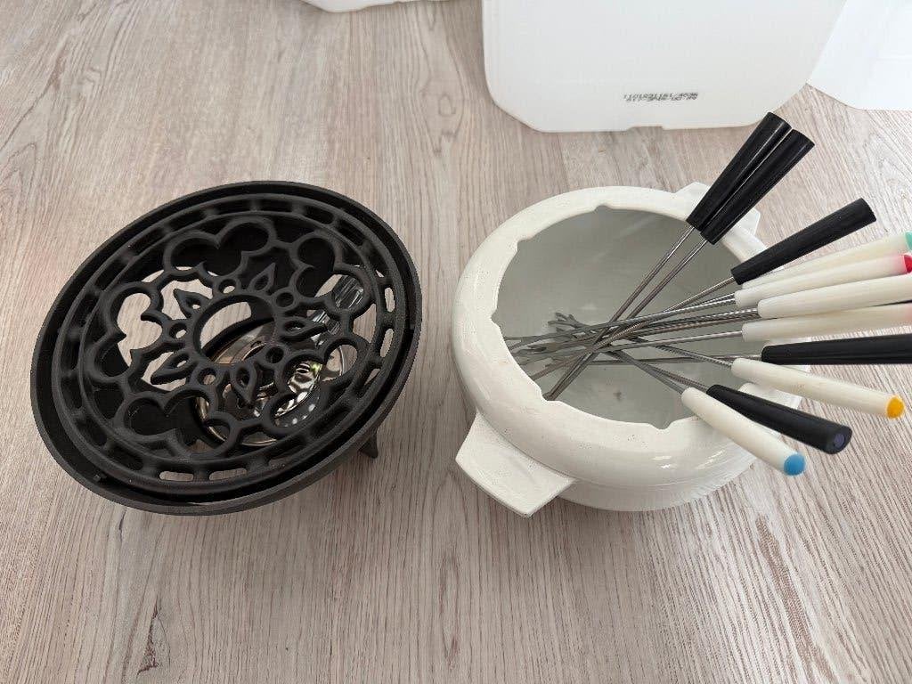 Fondueset gietijzer., Witgoed en Apparatuur, Fonduesets, Ophalen of Verzenden, Nieuw, Brander, Fondueset