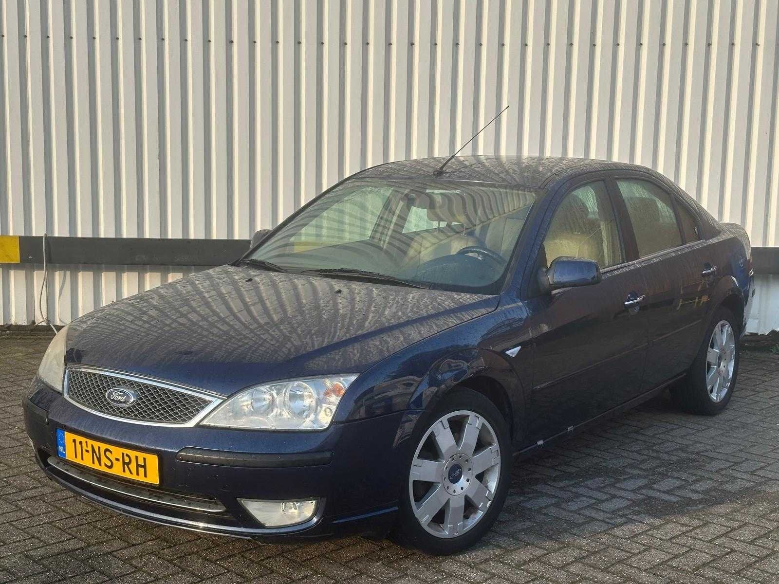 Ford Mondeo 2.0-16V Ghia Exec., 11-NS-RH, Auto's, Mondeo, Blauw, Bedrijf, Sedan
