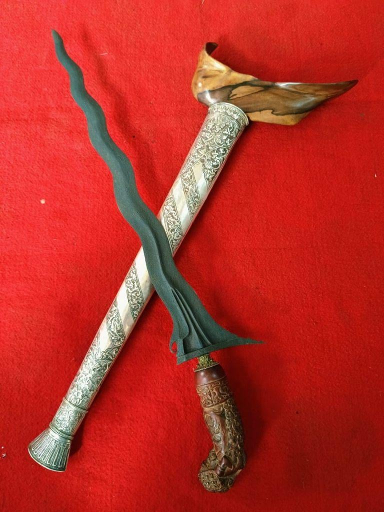 Antieke Keris Sumatra Sabuk Inten 11 Luk Originaal SUY22, Wapen, Verzenden, Overige materialen, Indonesië