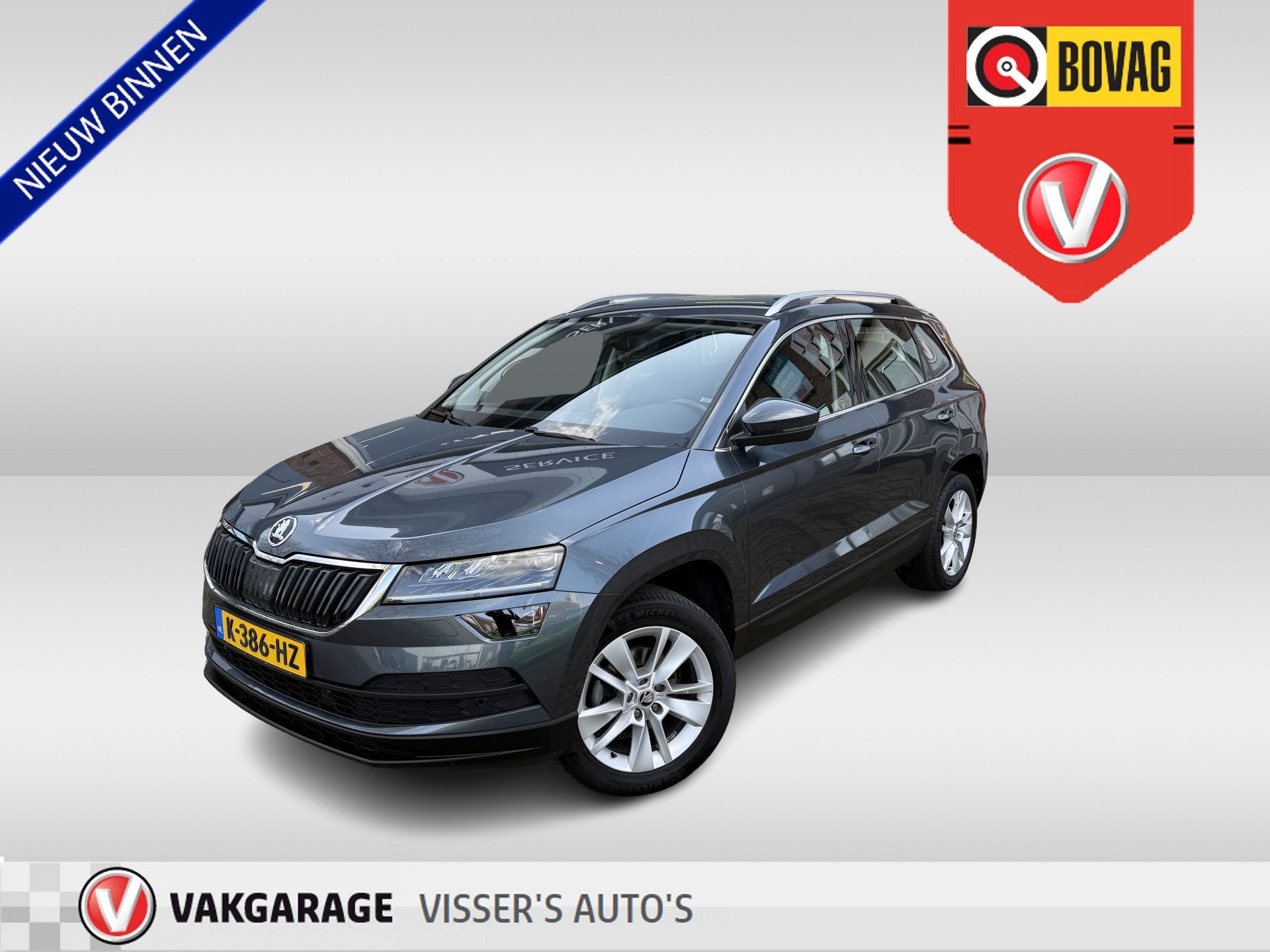 Skoda Karoq 1.0 TSI Business Edition Plus | 17 inch velgen |, Auto's, Voorwielaandrijving, Stof, Gebruikt, Euro 6