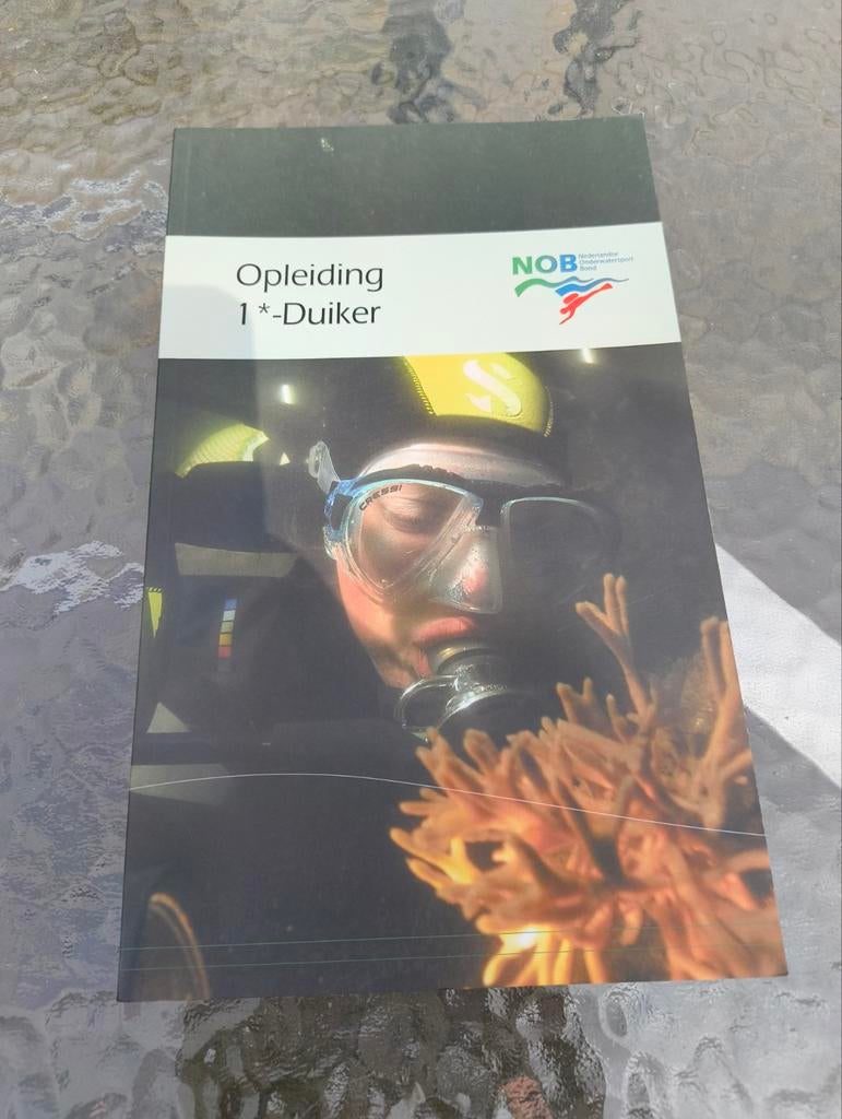Nob 1 ster opleidingen boek, Watersport en Boten, Duiken, Ophalen of Verzenden, Zo goed als nieuw