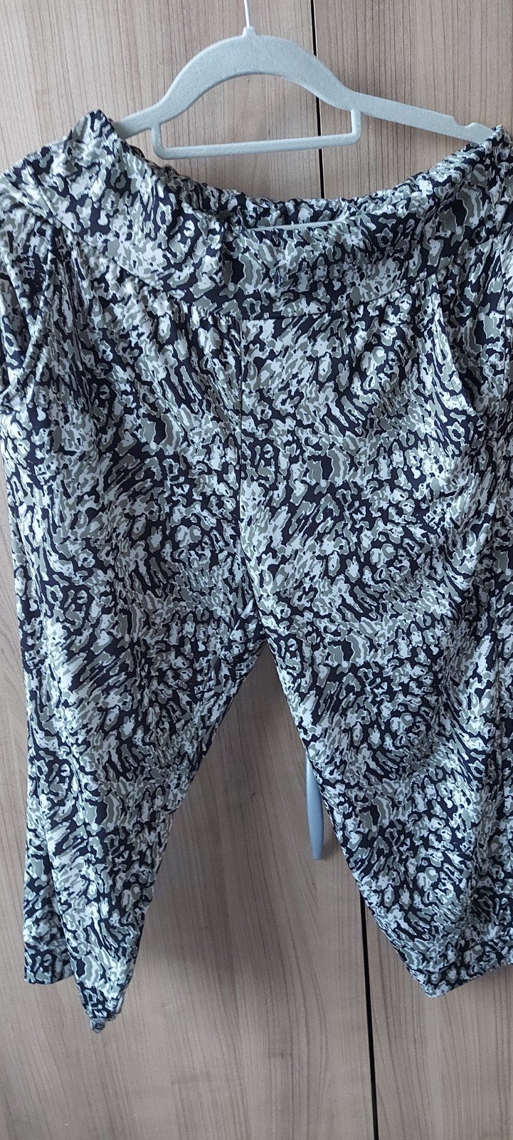 Driekwart broek met print, koordje ontbreekt, Kleding | Dames, Ophalen of Verzenden, Gedragen, Meerkleurig, Driekwart