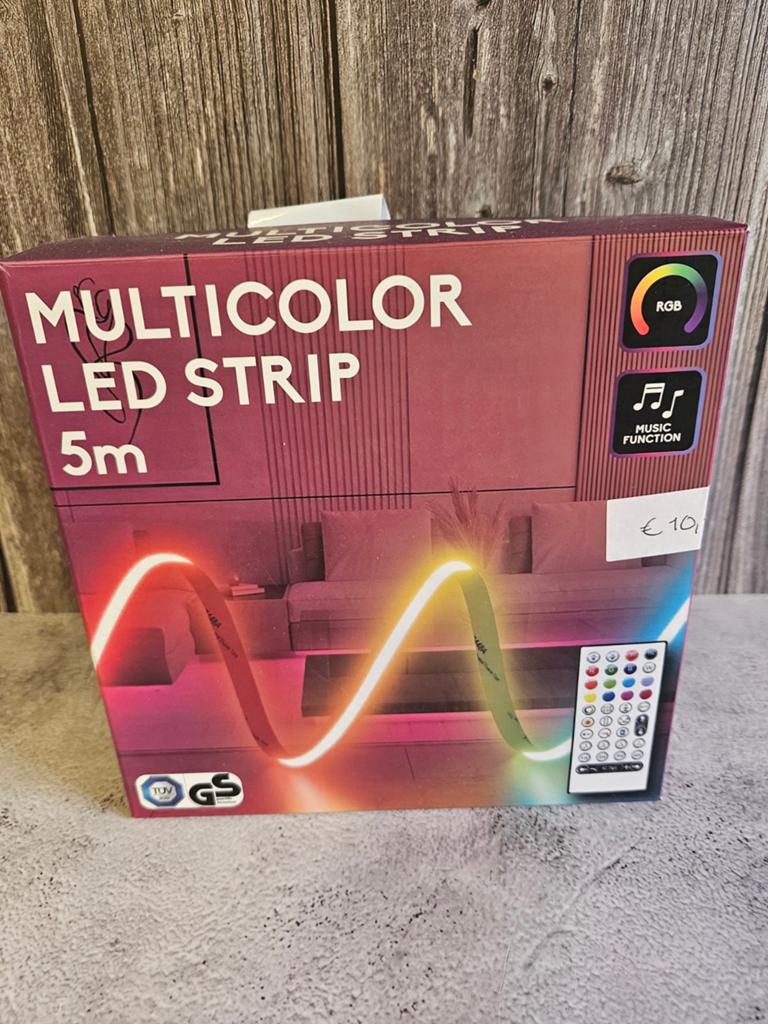 Nieuwe Multicolor LED Strip 5m met Afstandsbediening, Led-lamp, Minder dan 30 watt, Action, Nieuw