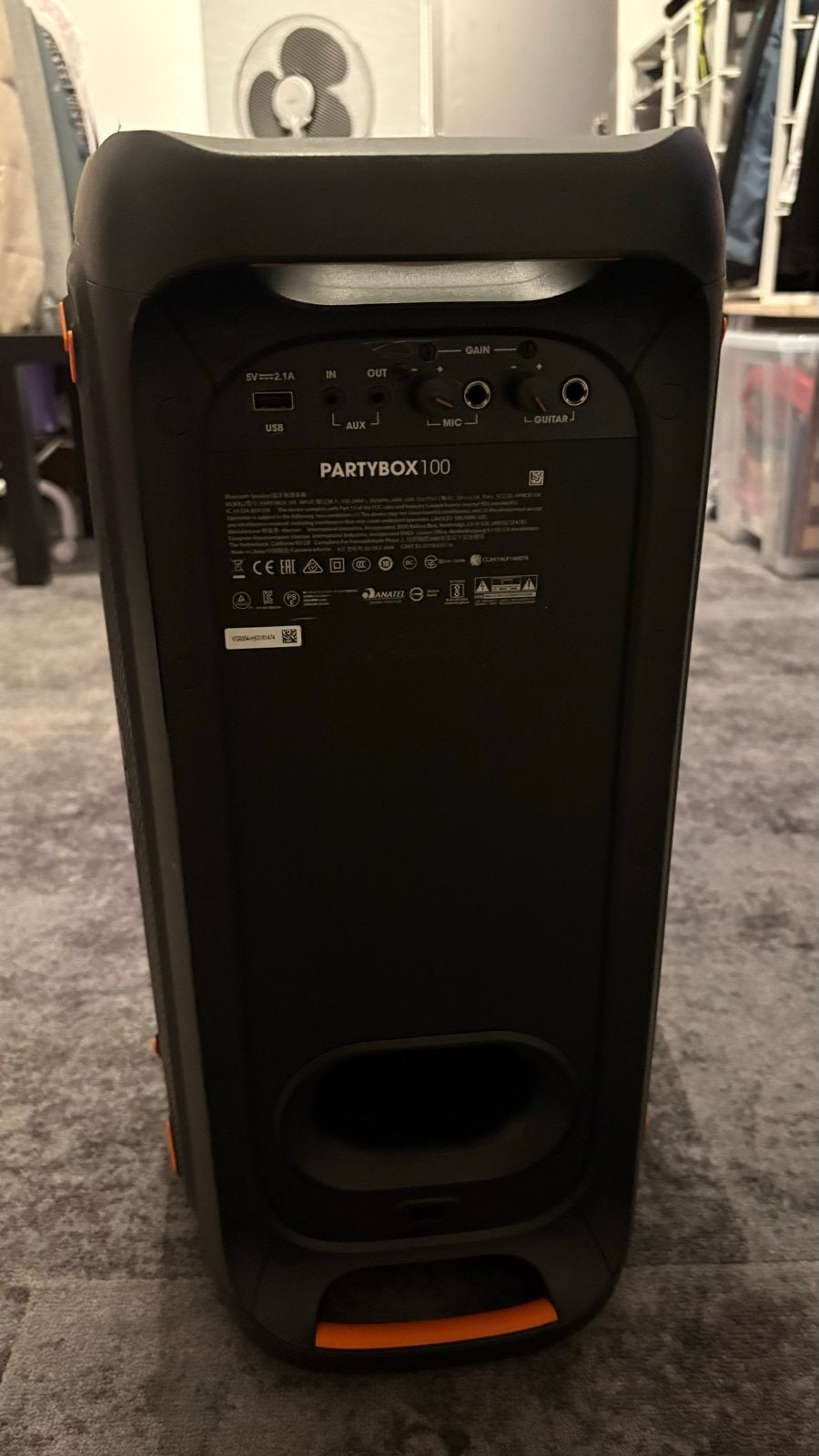 Foto 7 van JBL Partybox 100 met oplaadkabel - Krachtig geluid!