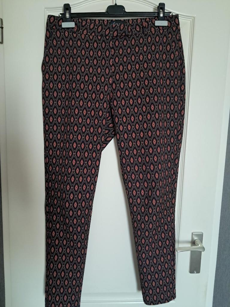 Broek Elvira ( TRAVEL ) Maat : 38 Kleur : zwart, Maat 38/40 (M), Zwart, Nieuw, Ophalen of Verzenden