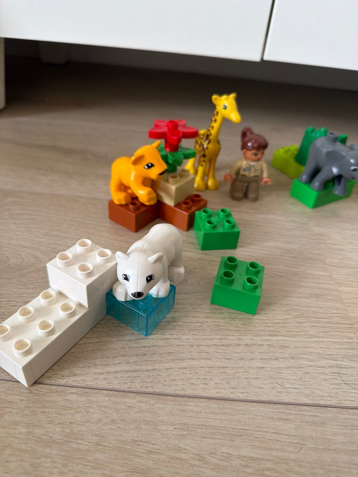 Lego duplo set met verzorger en babydieren, Gebruikt, Overige thema's, Ophalen of Verzenden, Compleet