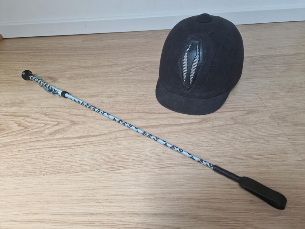 Cap en zweep, Ophalen of Verzenden
