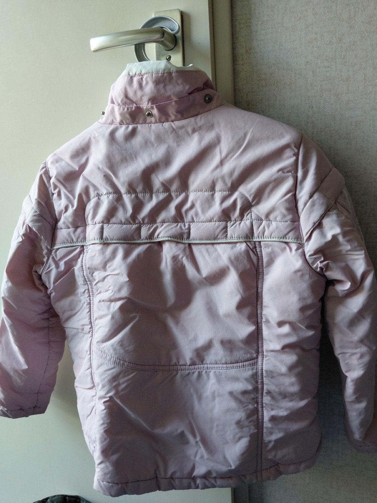 Roze winterjas voor meisjes - Maat 128, Kinderen en Baby's, Gebruikt, Meisje, Ophalen of Verzenden, MTNFK