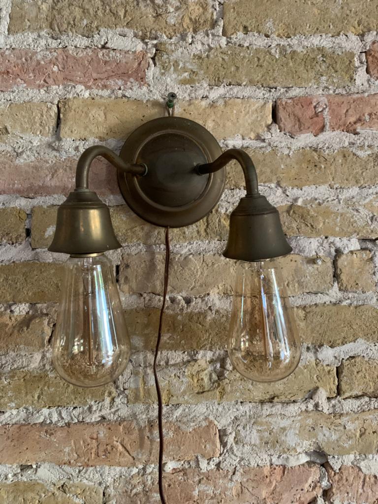 Frans brocante wandlampje met twee lichtpunten, Antiek en Kunst, Ophalen of Verzenden