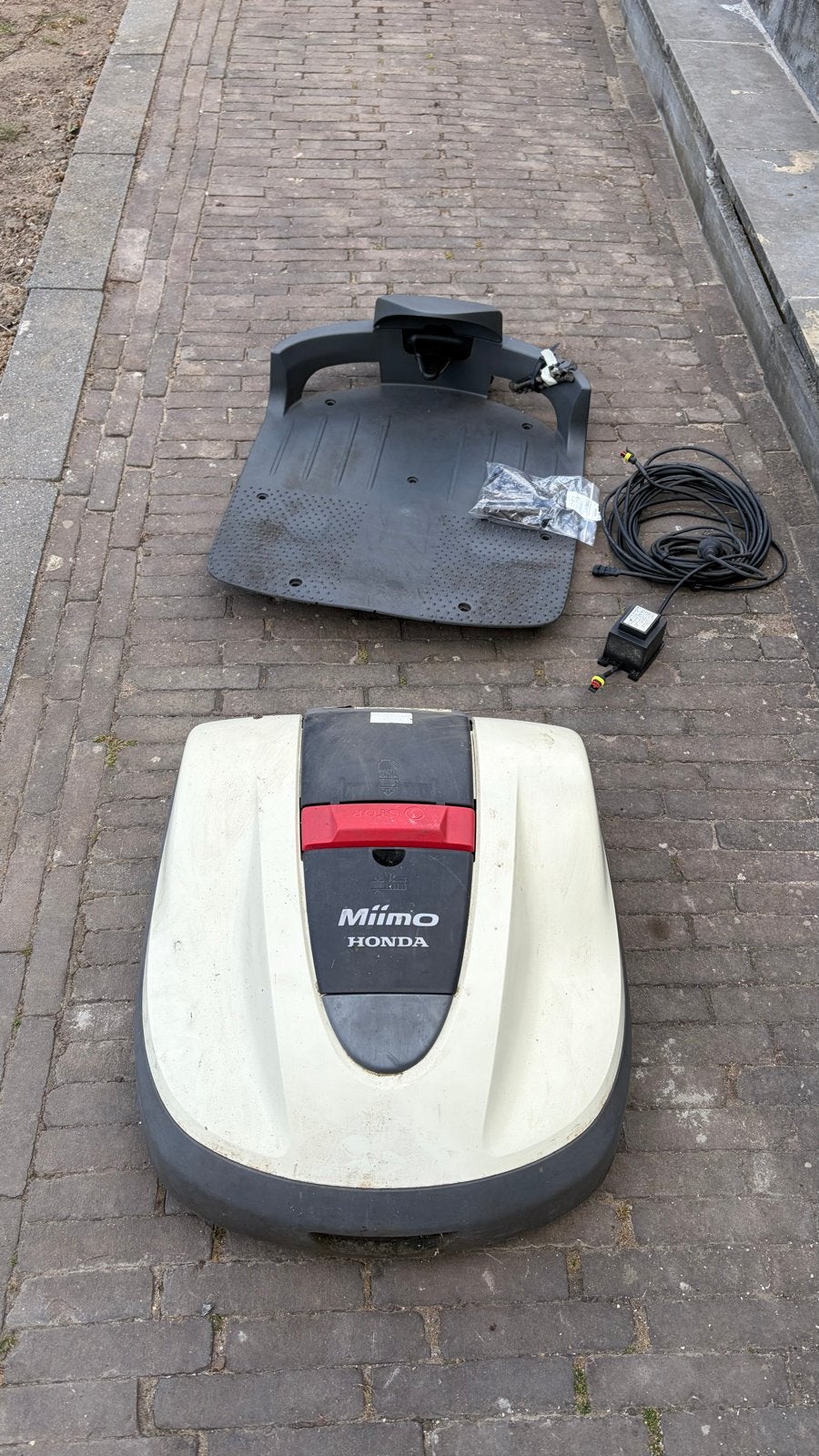 Honda Miimo HRM310 robotmaaier, Ophalen, Gebruikt, Accu-grasmaaier
