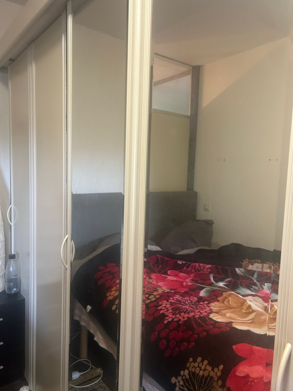 Ruime kledingkast met 3 schuifdeuren - 300x60x215 cm, Huis en Inrichting, Kasten | Kledingkasten, Ophalen, Gebruikt, 200 cm of meer