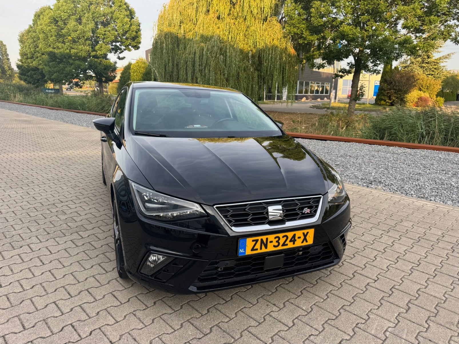 SEAT Ibiza FR 1.0 TSI ZWART 115PK | Full LED | ACC | Camera, Voorwielaandrijving, Adaptive Cruise Control, Origineel Nederlands
