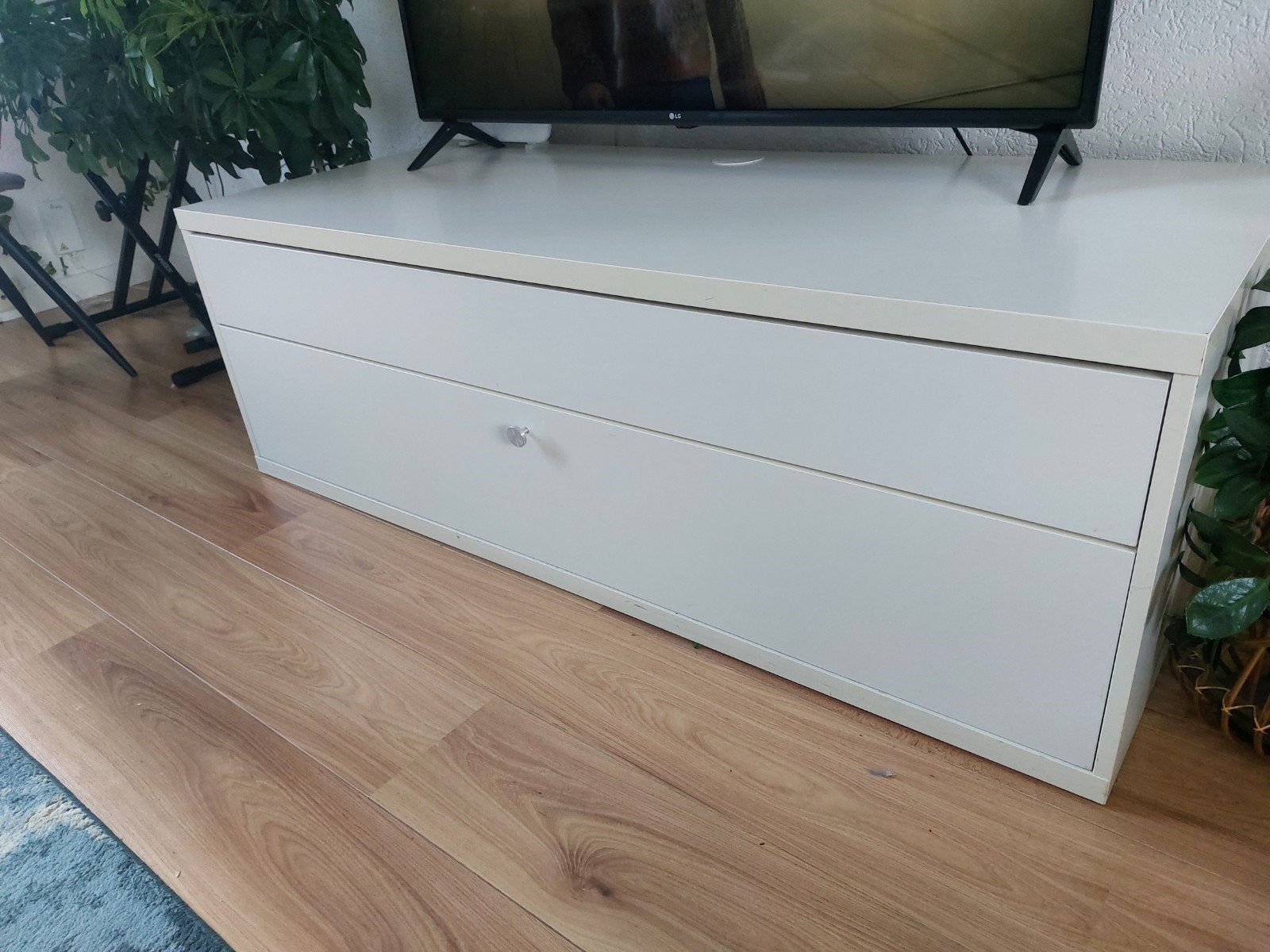 Gratis stevig TV-meubel, Ophalen, Gebruikt, 100 tot 150 cm, Minder dan 100 cm