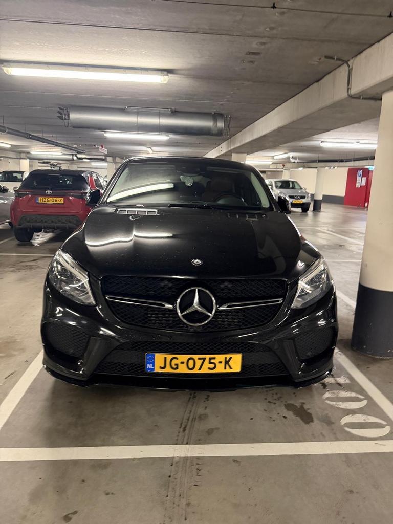 Mercedes-Benz GLE 350d 258pk 4MATIC 9G-TRONIC 2015 Zwart, Auto's, Mercedes-Benz, Automaat, 258 pk, 255 €/maand, GLE