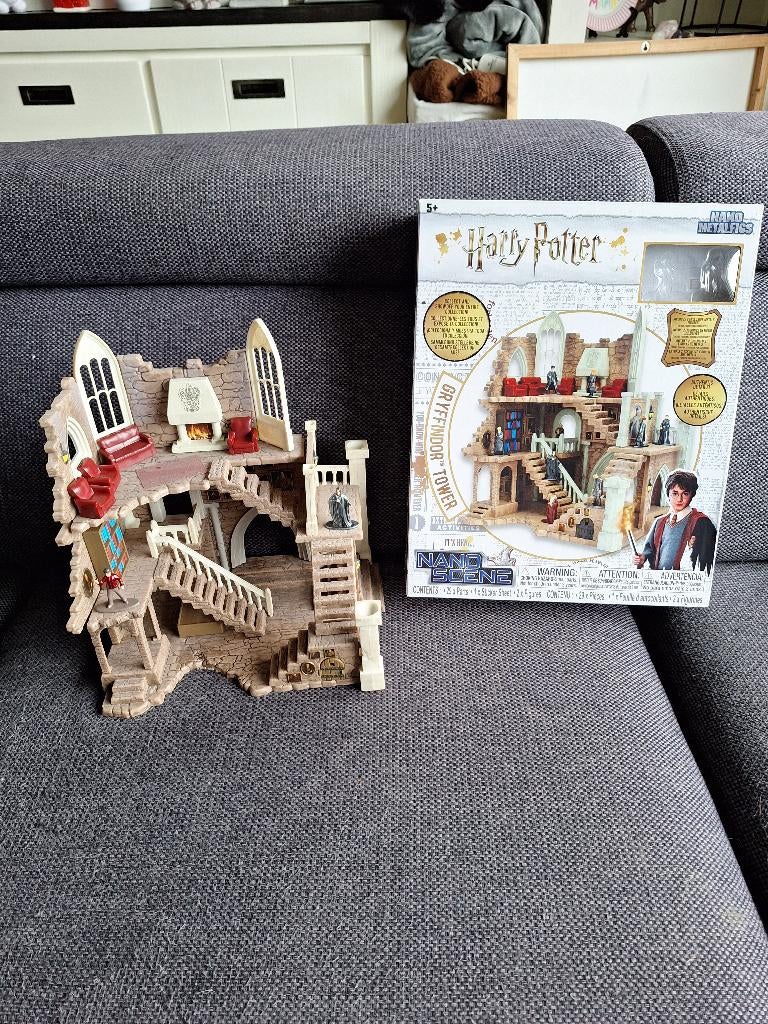 Harry Potter Griffoendor Toren speelset, Ophalen of Verzenden, Zo goed als nieuw, Poppenhuis