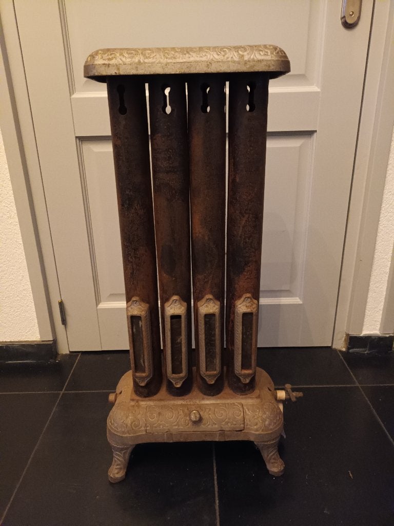 antieke gietijzeren gaskachel radiator blikvanger, Huis en Inrichting, Kachels, Ophalen, Gebruikt, Gas, Nvt