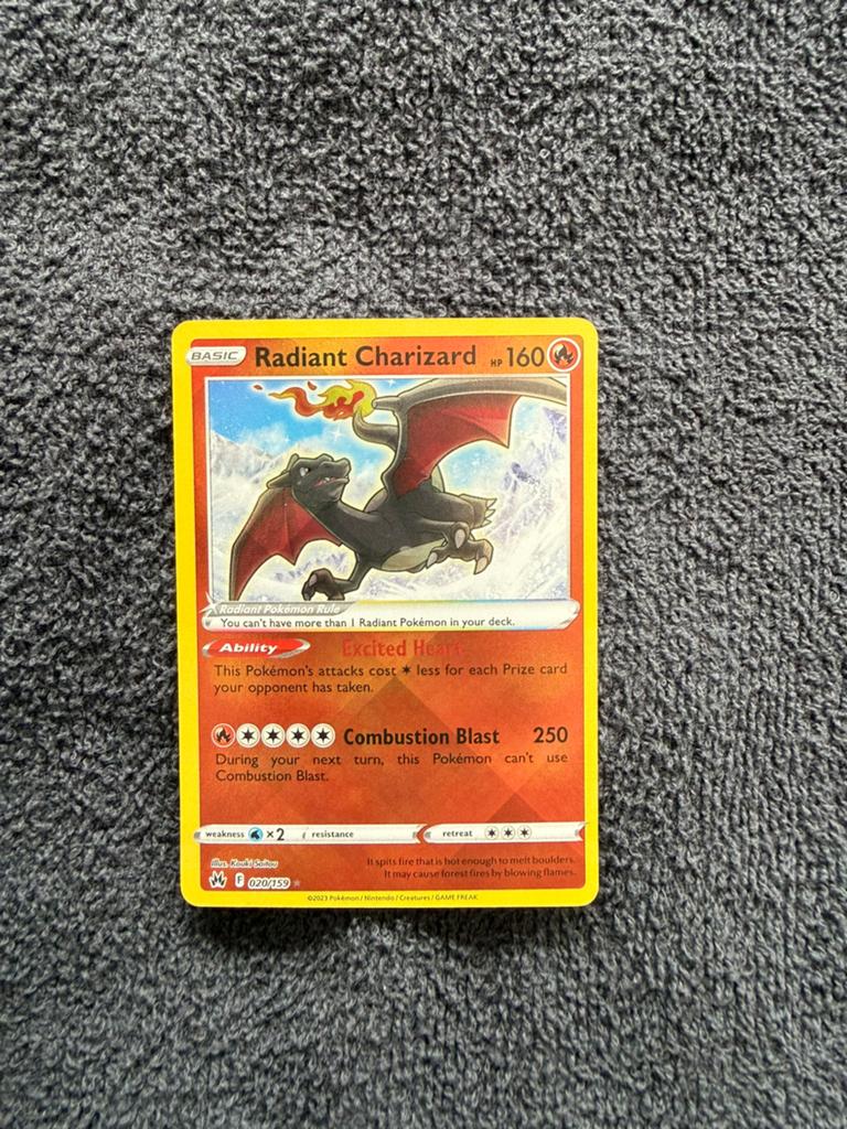 Radiant Charizard, Hobby en Vrije tijd, Verzamelkaartspellen | Pokémon, Ophalen of Verzenden, Zo goed als nieuw