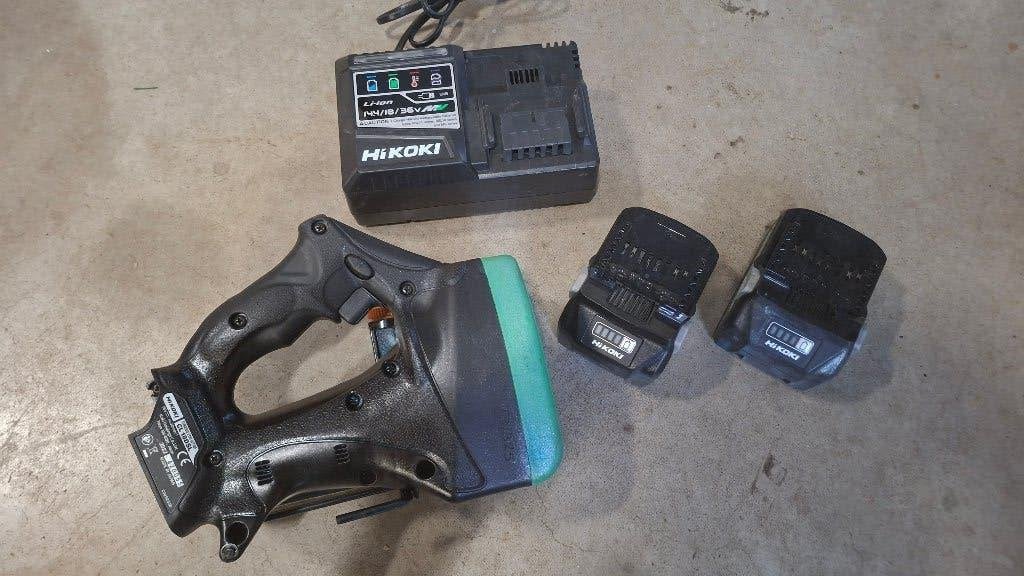 2x Hikoki Hitachi CL18SDSL Draadeindknipper, ., Ophalen of Verzenden, Zo goed als nieuw, .