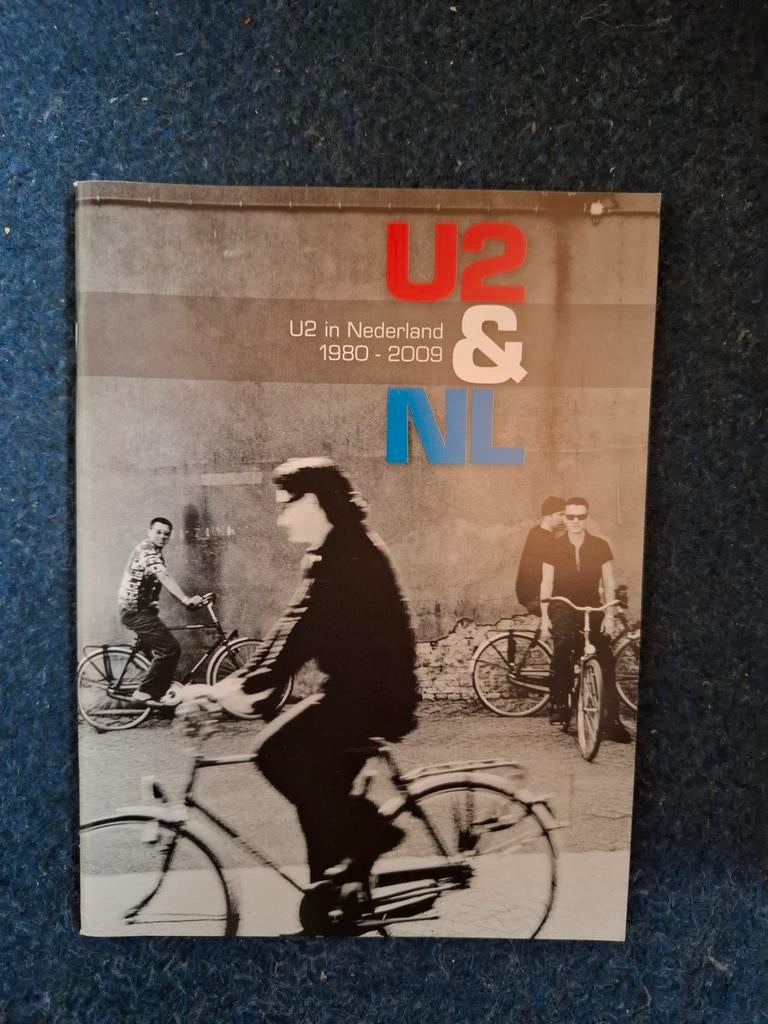 Te koop: boekje U2 & NL - U2 in Nederland 1980-2009, Ophalen, Gebruikt, Boek, Tijdschrift of Artikel