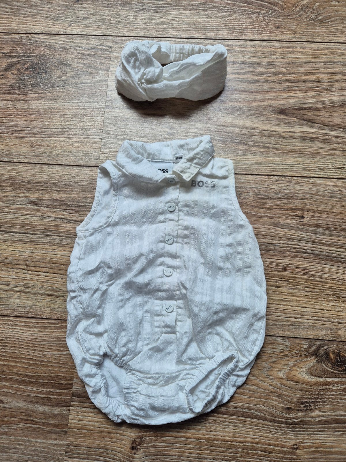 Hugo Boss wit pakje maatje 56, Kinderen en Baby's, Meisje, Ophalen of Verzenden, Zo goed als nieuw, Hugo Boss