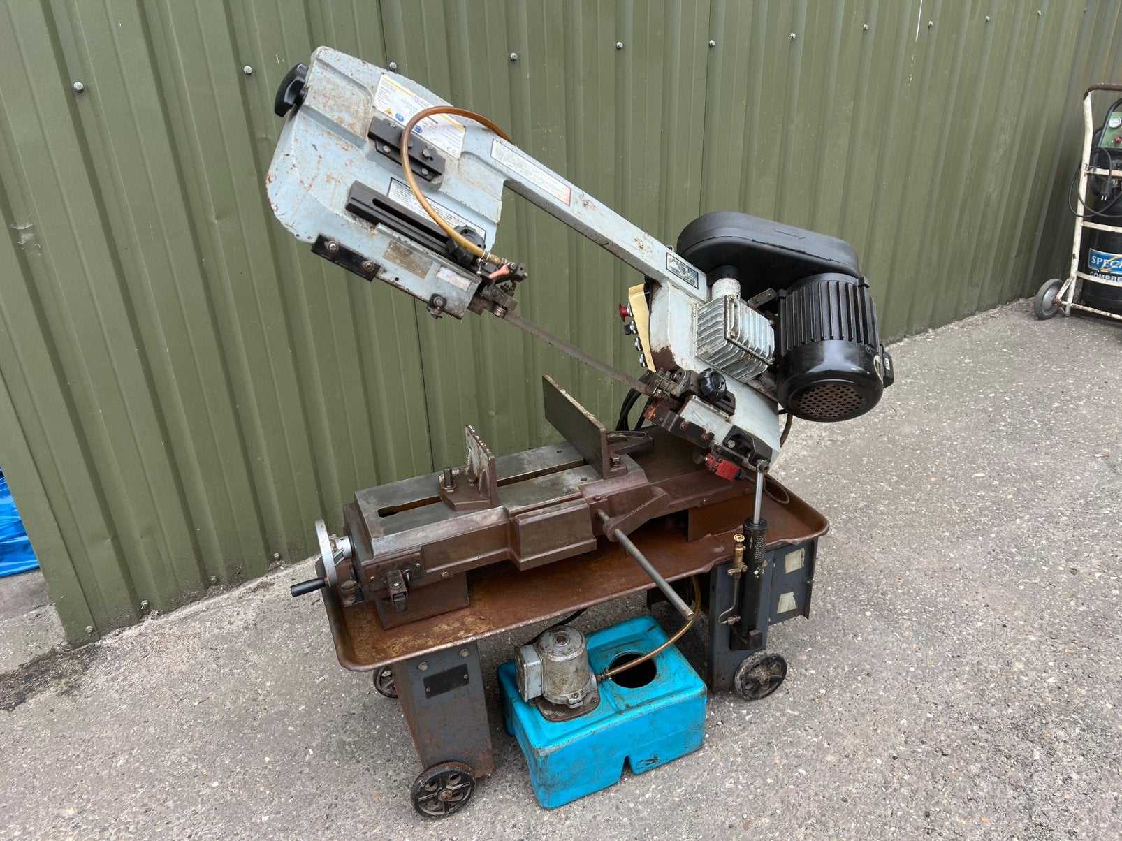 Huvema HU 712 BS lintzaag zaagmachine 400V 16A mobiel, Ophalen, Gebruikt, 70 mm of meer, Lintzaag