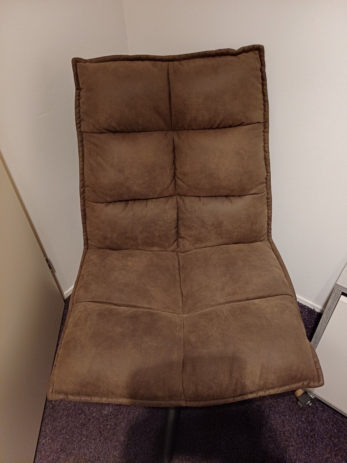 Comfortabele bruine relaxstoel, Huis en Inrichting, Ophalen, Modern, Comfortabel, Gebruikt, Bruin