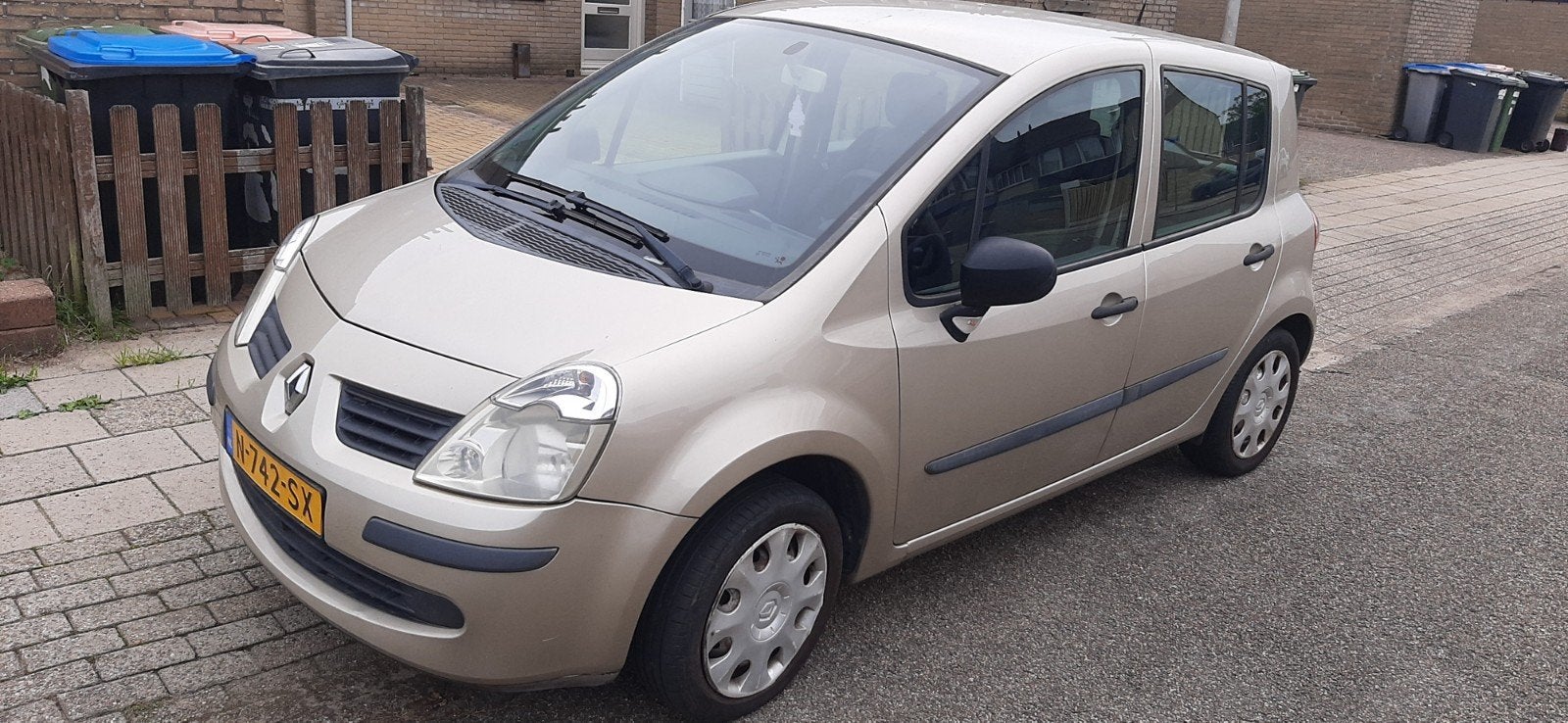 Renault Modus 1.2 16V E4 2007 Grijs nieuwe apk, Auto's, Voorwielaandrijving, 74 pk, 4 cilinders, 1055 kg