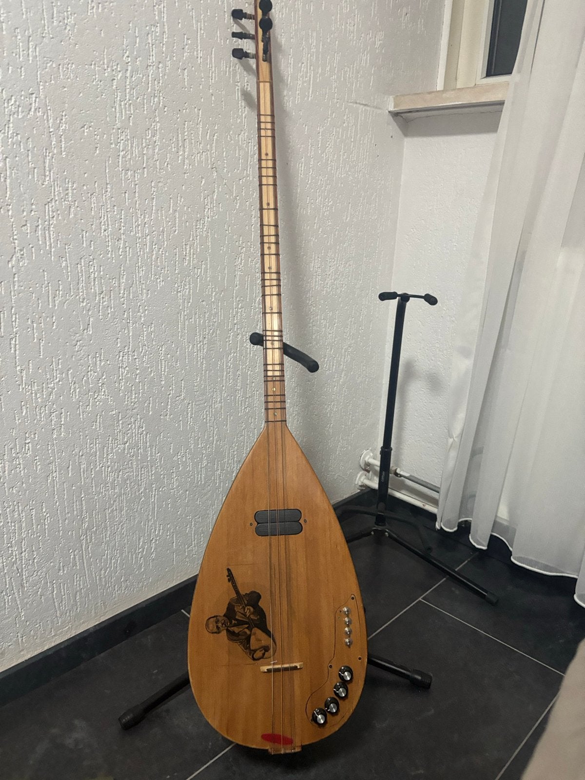 Turkse Saz Uzun Sap 44 cm - Elektrisch voor Beginners/Profs, Muziek en Instrumenten, Ophalen of Verzenden, Gebruikt, Luit, Saz of Bouzouki
