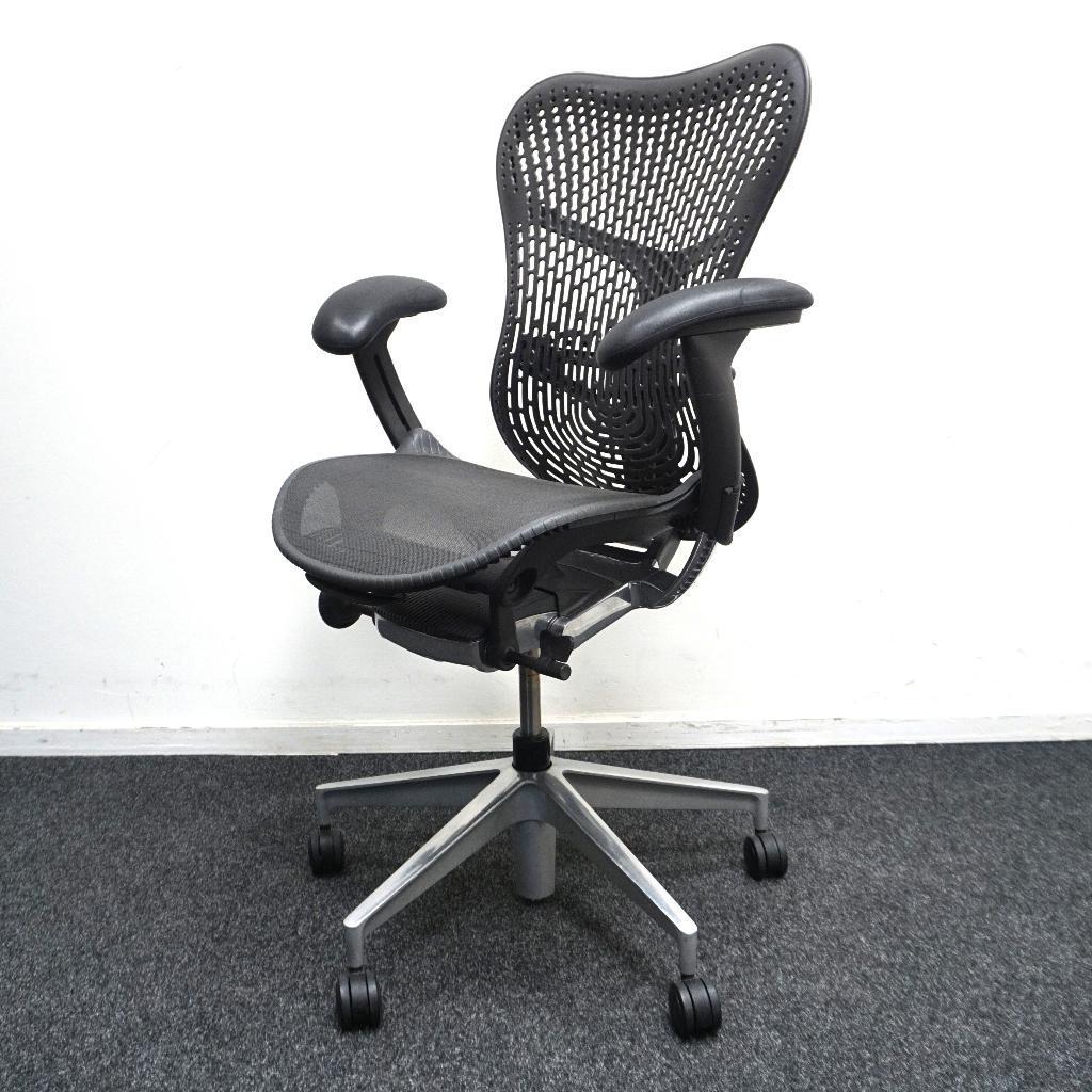 Herman Miller Mirra 2 Bureaustoelen | Antraciet / Chroom, Huis en Inrichting, Bureaustoelen, Gebruikt, Overige kleuren, -, -