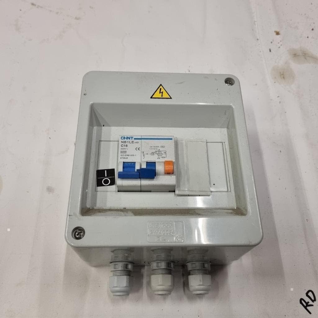 chint C16 elektra groepenkast met aardlekautomaat 230 volt, Gebruikt, Ophalen of Verzenden, X, X