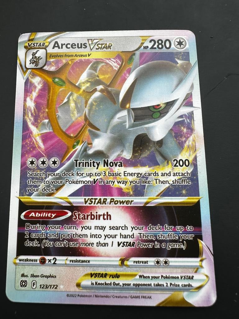 Arceus v star, Hobby en Vrije tijd, Verzamelkaartspellen | Pokémon, Ophalen of Verzenden, Zo goed als nieuw, Losse kaart, Foil