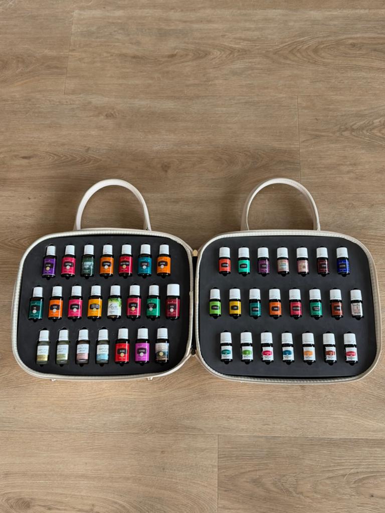 Mega grote set van 44 young living oliën in luxe koffer, Ophalen of Verzenden, Nieuw, Aroma