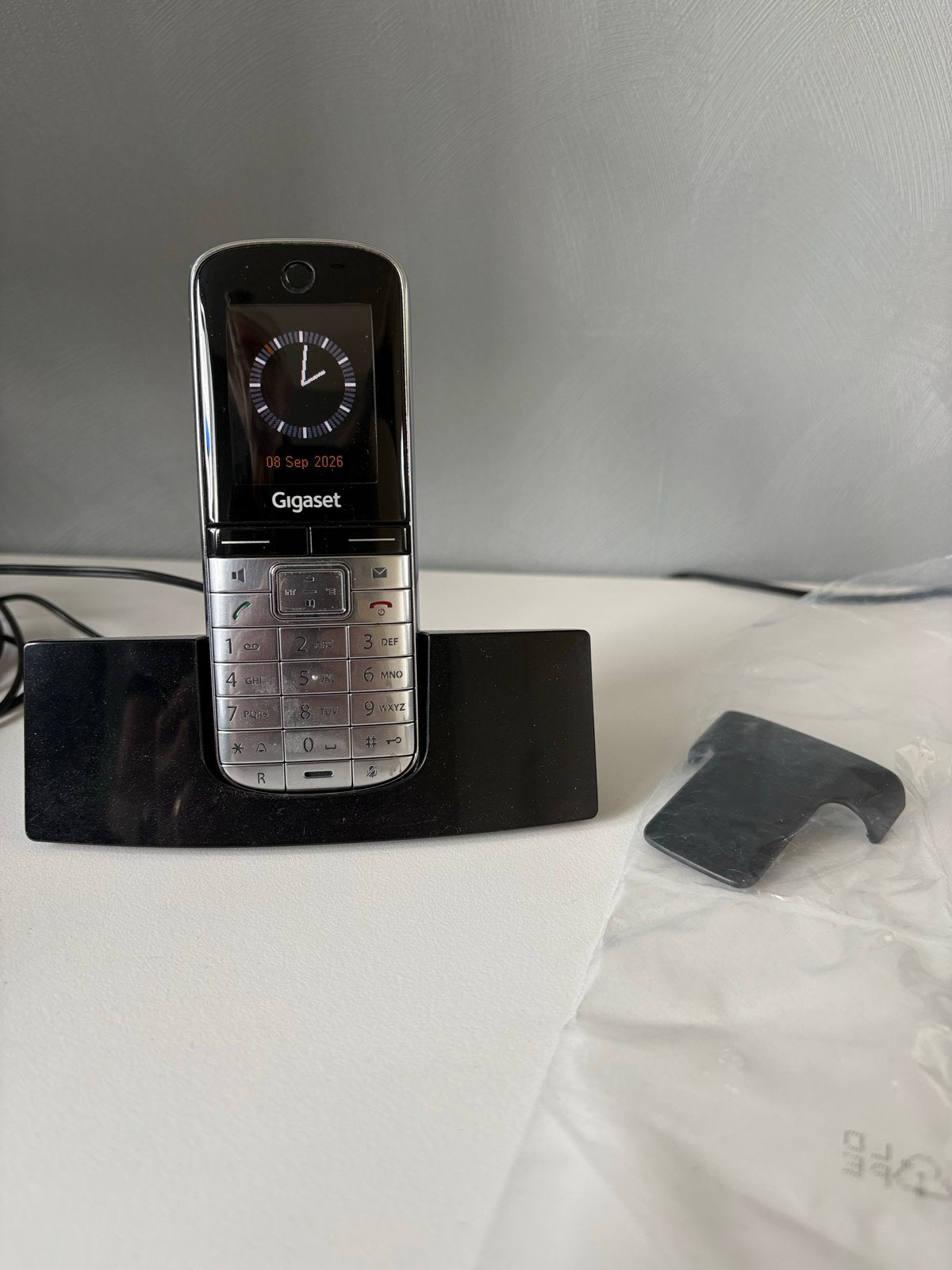 Gigaset SL400 met basisstation - Batterij vervangen, Telecommunicatie, Vaste telefoons | Handsets en Draadloos, Ophalen of Verzenden