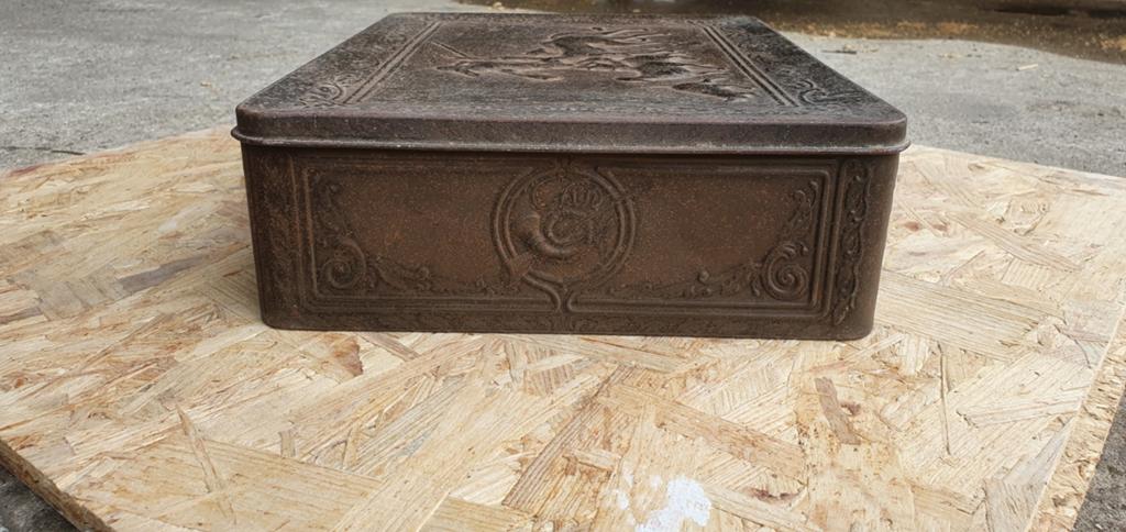Vintage blik met jachttafereel - 33x26x9cm, Verzamelen, Blikken, Ophalen of Verzenden, Gebruikt, Koek(jes), Overige merken
