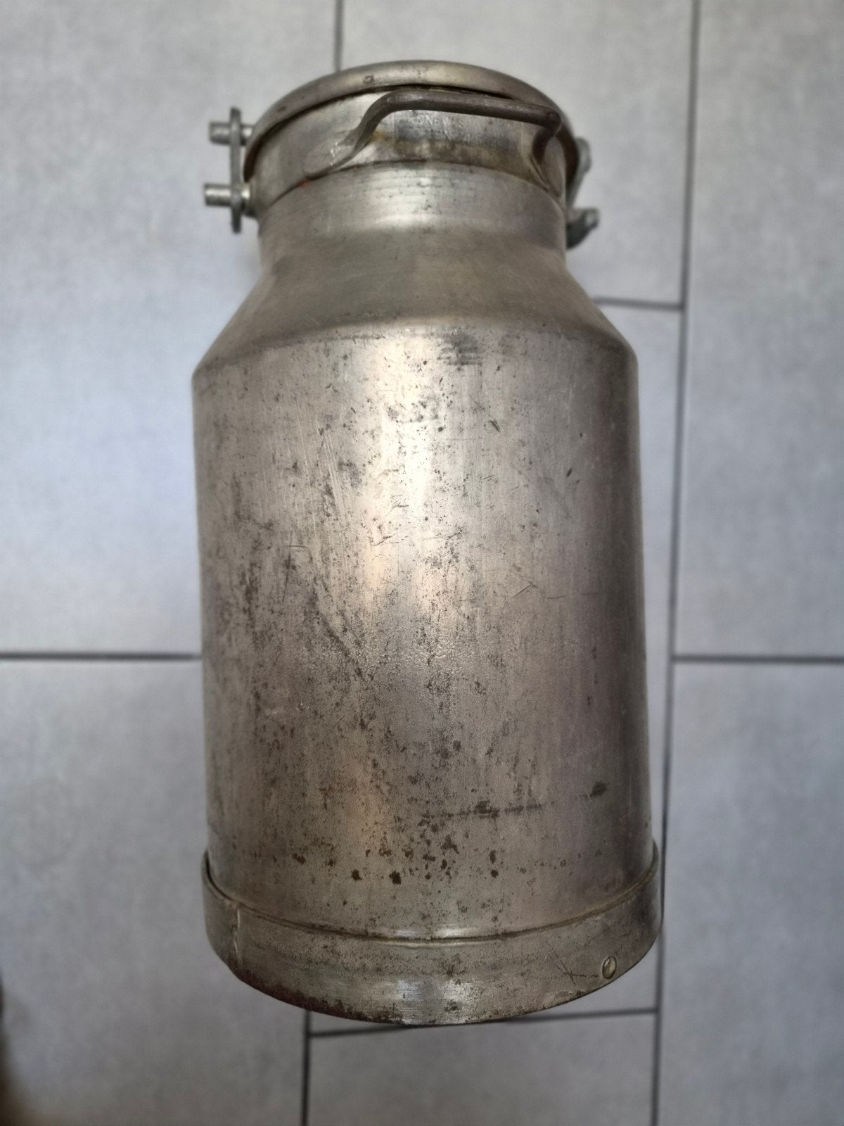 Vintage aluminium melkbus uit Polen, Ophalen