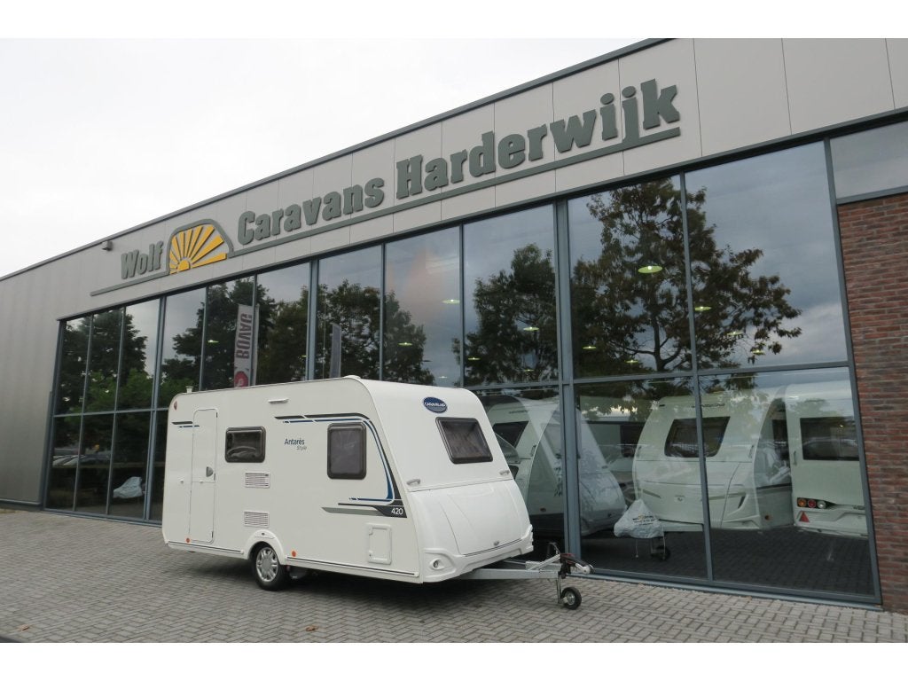 Caravelair Antares Style 420 MOVER+VOORTENT, Caravans en Kamperen, Bedrijf, Treinzit, 4 tot 5 meter, Vast bed