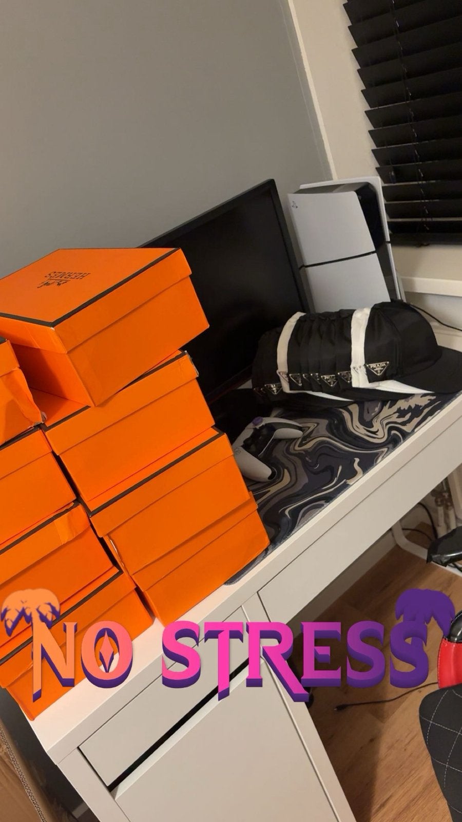 Prada petten zwart/wit, Verzenden, Zwart