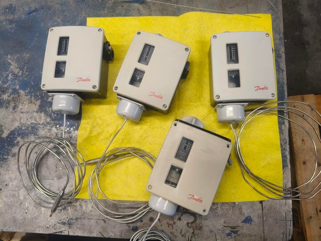 Danfoss RT101 Temperatuurregelaar (4 stuks), ook individueel, Ophalen of Verzenden