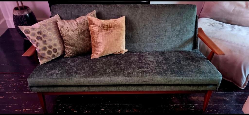 Vintage palissander bank. Deens design. Jaren 60., Huis en Inrichting, Banken | Bankstellen, Ophalen, Zo goed als nieuw, 75 tot 100 cm